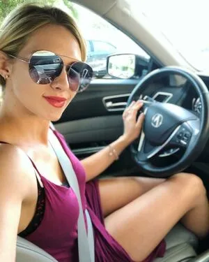 Claudia Lee OnlyFans Leaked Free Thumbnail Picture - #2iKNmydpIL