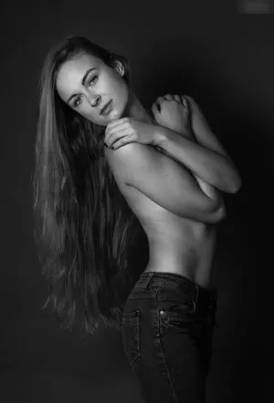 Claudia Struwe Flying Claudia OnlyFans Leaked Free Thumbnail Picture - #GdMHJlCra0