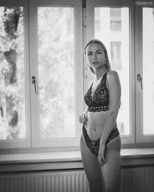 Claudia Struwe Flying Claudia OnlyFans Leaked Free Thumbnail Picture - #W5VKatnrHM