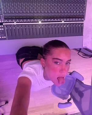Claudia Valentina OnlyFans Leaked Free Thumbnail Picture - #HY2BJNSVGJ