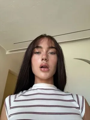 Claudia Valentina OnlyFans Leaked Free Thumbnail Picture - #vMxBWxG4mP