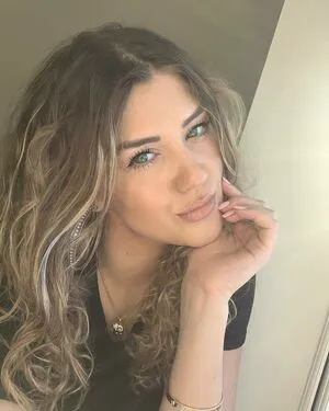 Claudia Valler OnlyFans Leaked Free Thumbnail Picture - #x0C9c6nBAX