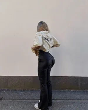 Claudiaisabella OnlyFans Leaked Free Thumbnail Picture - #JXx7kPS2iP