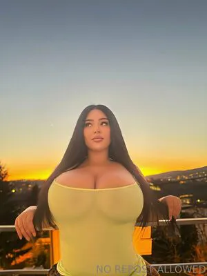 Claudiarivier OnlyFans Leaked Free Thumbnail Picture - #uAdUj3FLji