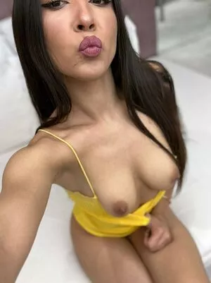 Claudiroxa OnlyFans Leaked Free Thumbnail Picture - #AXruIhwxze