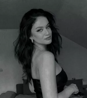 Claudiroxa OnlyFans Leaked Free Thumbnail Picture - #HjJSGRLMJR