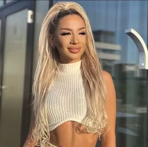 Claudiroxa OnlyFans Leaked Free Thumbnail Picture - #MTj8hT36IH