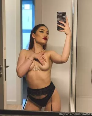 Claudiroxa OnlyFans Leaked Free Thumbnail Picture - #NTpkedCTiy