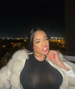 Claudiroxa OnlyFans Leaked Free Thumbnail Picture - #iijudHb9JJ