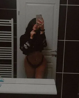 Claudiroxa OnlyFans Leaked Free Thumbnail Picture - #pCHKCA9lTd