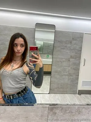 Clearlyyclaire OnlyFans Leaked Free Thumbnail Picture - #9xCBn5vgE4