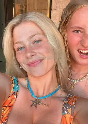 Clementine Vaughn OnlyFans Leaked Free Thumbnail Picture - #zQeSXAjcWt