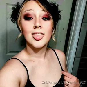 Clementine2021 OnlyFans Leaked Free Thumbnail Picture - #hvgQ1wYAZB