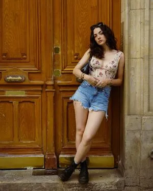 Clementinem Nava OnlyFans Leaked Free Thumbnail Picture - #O1p8Fa7jiz