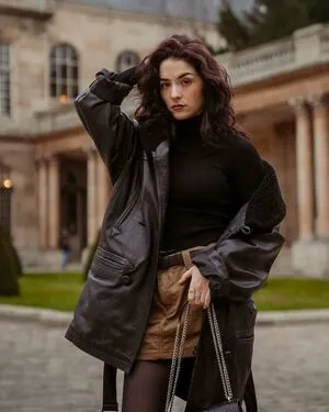 Clementinem Nava OnlyFans Leaked Free Thumbnail Picture - #isJ0cmirYh