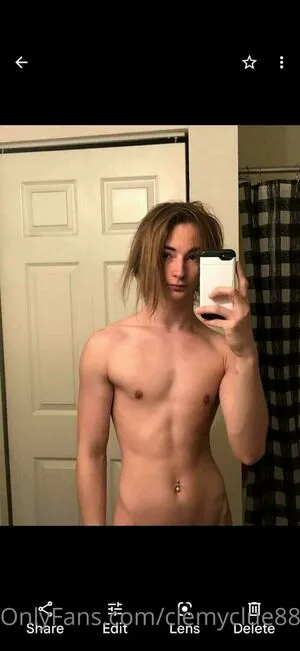 Clemyclue8811 OnlyFans Leaked Free Thumbnail Picture - #HhnAOqv2kj