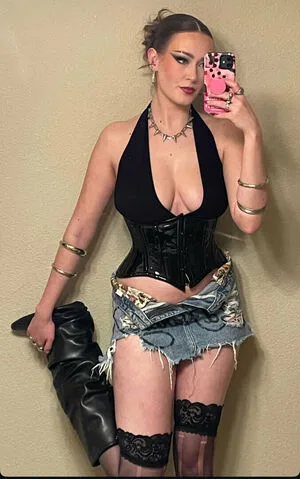Cleo Toris OnlyFans Leaked Free Thumbnail Picture - #q8bzXrO59z