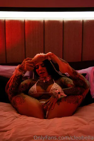 Cleobella OnlyFans Leaked Free Thumbnail Picture - #41uGfHGC34