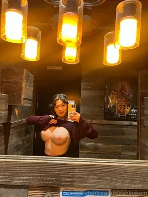 cleoblossom OnlyFans Leaked Free Thumbnail Picture - #NsebJnODAI