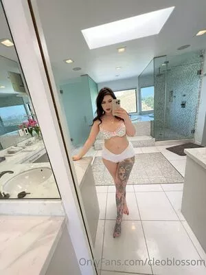 cleoblossom OnlyFans Leaked Free Thumbnail Picture - #tmJGuKplGD