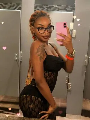 Cleocrt OnlyFans Leaked Free Thumbnail Picture - #b9eFuQA8Iw