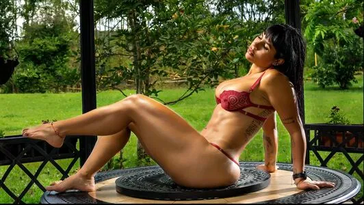 Cleopatra Fit OnlyFans Leaked Free Thumbnail Picture - #SOfvNeObAs