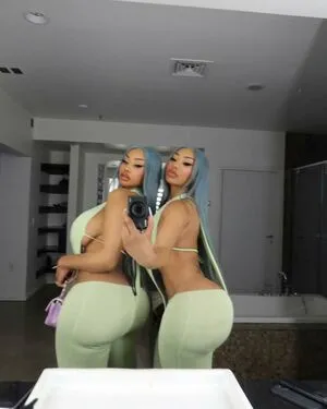 Clermont Twins OnlyFans Leaked Free Thumbnail Picture - #uk5fMSDsVK