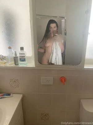 Clitriinee2 OnlyFans Leaked Free Thumbnail Picture - #64fLZK8MNd