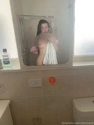 Clitriinee2 OnlyFans Leaked Free Thumbnail Picture - #V1Wt8ooqNA