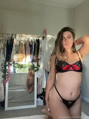 Clitriinee2 OnlyFans Leaked Free Thumbnail Picture - #ehRSF7Ax7o