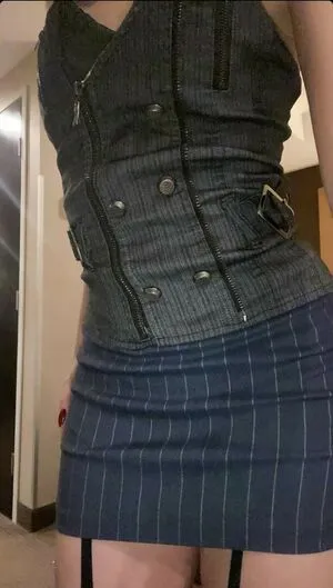 Clo Harrison OnlyFans Leaked Free Thumbnail Picture - #3jD3hxezwH