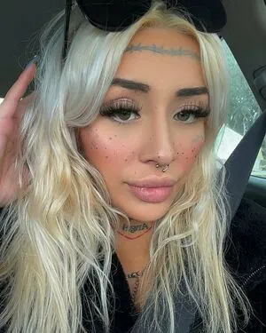 Closeupinlove OnlyFans Leaked Free Thumbnail Picture - #jMU50J02U1