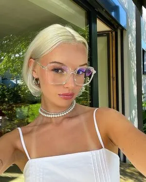 Clotilde Gauneau OnlyFans Leaked Free Thumbnail Picture - #8QLGGRpcmS