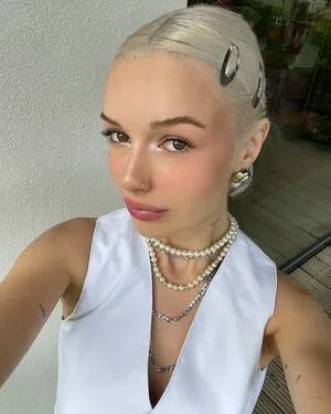 Clotilde Gauneau OnlyFans Leaked Free Thumbnail Picture - #ItTikOLEKK