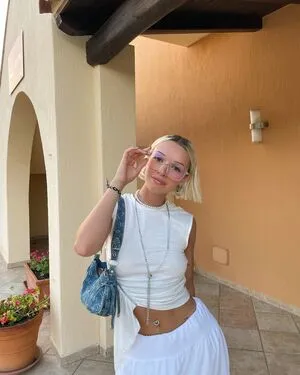 Clotilde Gauneau OnlyFans Leaked Free Thumbnail Picture - #TlJKRA3RlX