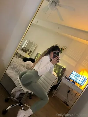 Clowi OnlyFans Leaked Free Thumbnail Picture - #WlMsSExUxE