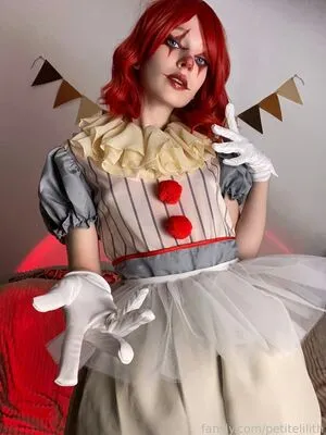 Clown Girls OnlyFans Leaked Free Thumbnail Picture - #9CAWA9SCyG