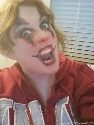 Clowndivax OnlyFans Leaked Free Thumbnail Picture - #0eMZG10ntl