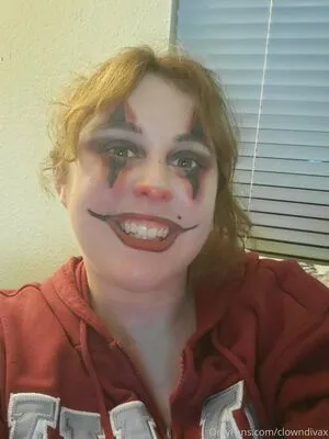Clowndivax OnlyFans Leaked Free Thumbnail Picture - #LUKSThOzN3