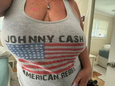 Cmrloves OnlyFans Leaked Free Thumbnail Picture - #3bZKdm3EQN