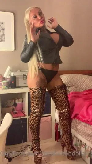 Coco Bimbodoll Amsterdam OnlyFans Leaked Free Thumbnail Picture - #rgzVVsWY8J