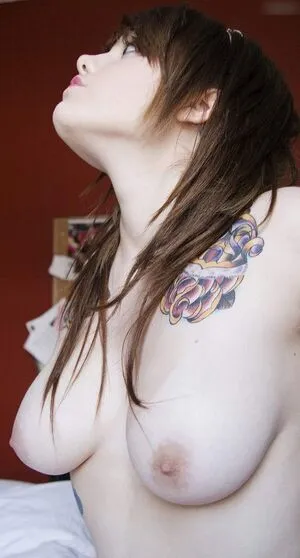 Coeur De Pirate OnlyFans Leaked Free Thumbnail Picture - #NVwlNMImF0
