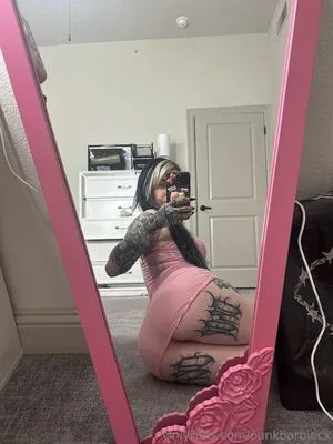 Coffinshortyerikakay OnlyFans Leaked Free Thumbnail Picture - #tJ1ErcK5x1