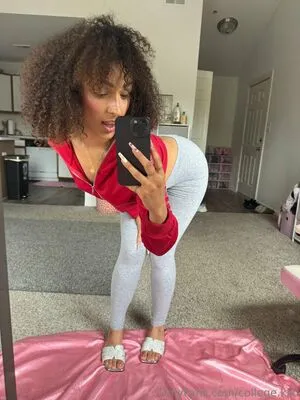 College Kiki OnlyFans Leaked Free Thumbnail Picture - #LeoiePba01