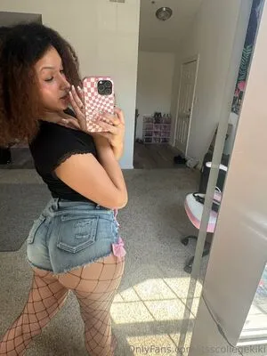 College Kiki OnlyFans Leaked Free Thumbnail Picture - #VWByfIknar