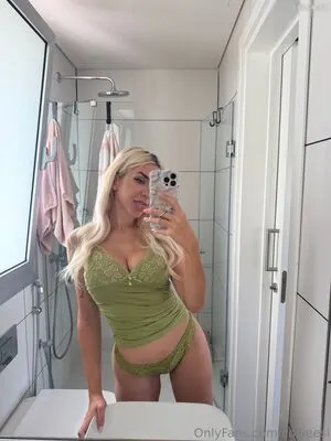 Collieesi OnlyFans Leaked Free Thumbnail Picture - #nu92faTxuc