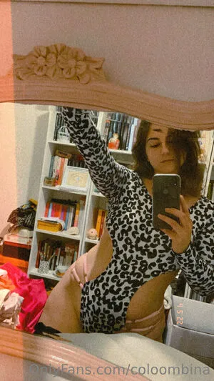 Coloombina OnlyFans Leaked Free Thumbnail Picture - #HbShnrNvrL