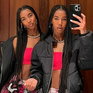 Combs Twins OnlyFans Leaked Free Thumbnail Picture - #XnKS9evsHz