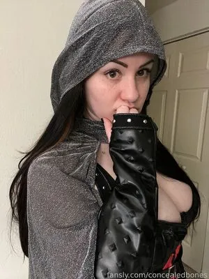 Concealedbones OnlyFans Leaked Free Thumbnail Picture - #P90MnVLkkq