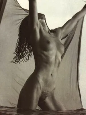 Connie Nielsen OnlyFans Leaked Free Thumbnail Picture - #egRpcIYkEA